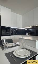 JÉGEHO ALEJ | TOP 2-IZB. NOVOSTAVBA | KLÍMA, 2x PIVNICA, ZARIADENÝ